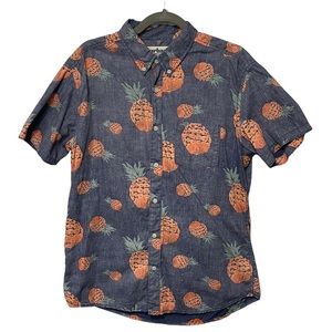 Urban Pipeline Blue Short Sleeve Pineapple Print Hutton Down Size Large EUC
